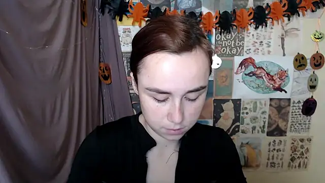 Snapshot of VeryVeryVeryShy_ chatting on October 28, 2025, 4:13 am VeryVeryVeryShy  online show from October 28, 2025, 4:13 am