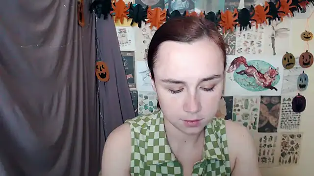 Snapshot of VeryVeryVeryShy_ chatting on October 10, 2025, 6:14 am VeryVeryVeryShy  online show from October 10, 2025, 6:14 am