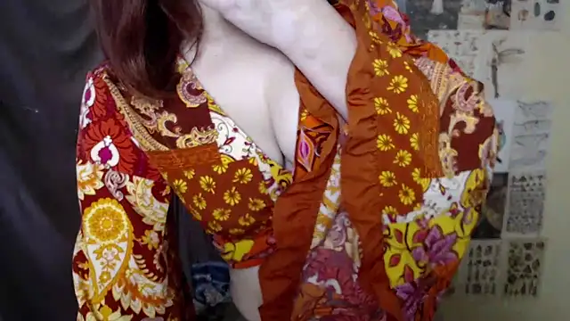 VeryVeryVeryShy  online show from November 10, 2025, 9:03 am