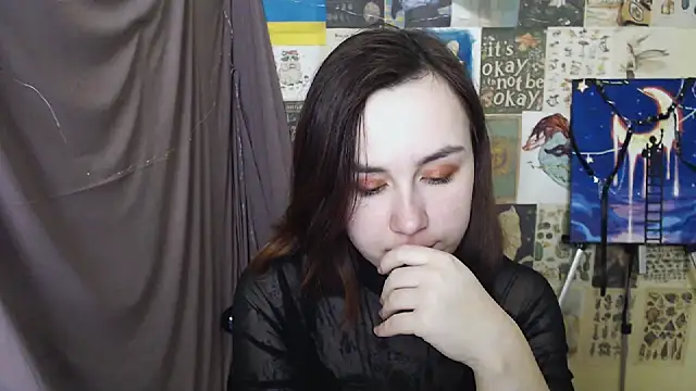 Snapshot of VeryVeryVeryShy_ chatting on March 2, 2025, 9:32 am VeryVeryVeryShy  online show from March 2, 2025, 9:32 am