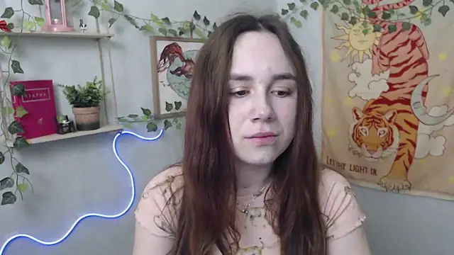 VeryVeryVeryShy  online show from April 18, 2026, 5:43 am