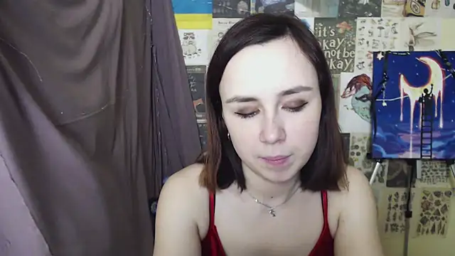 Snapshot of VeryVeryVeryShy_ chatting on March 8, 2025, 10:43 am VeryVeryVeryShy  online show from March 8, 2025, 10:43 am