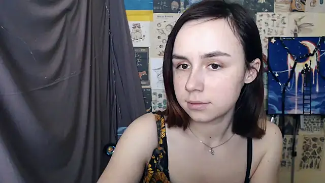 Snapshot of VeryVeryVeryShy_ chatting on February 20, 2025, 12:47 pm VeryVeryVeryShy  online show from February 20, 2025, 12:47 pm