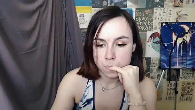 Snapshot of VeryVeryVeryShy_ chatting on February 22, 2025, 9:45 am VeryVeryVeryShy  online show from February 22, 2025, 9:45 am