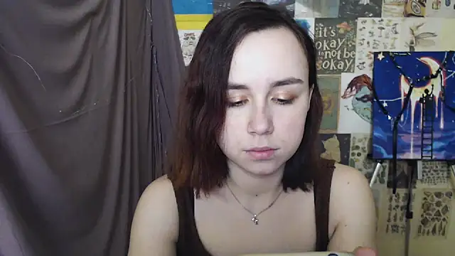 Snapshot of VeryVeryVeryShy_ chatting on February 26, 2025, 9:55 am VeryVeryVeryShy  online show from February 26, 2025, 9:55 am