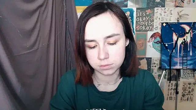 Snapshot of VeryVeryVeryShy_ chatting on February 18, 2025, 7:32 am VeryVeryVeryShy  online show from February 18, 2025, 7:32 am