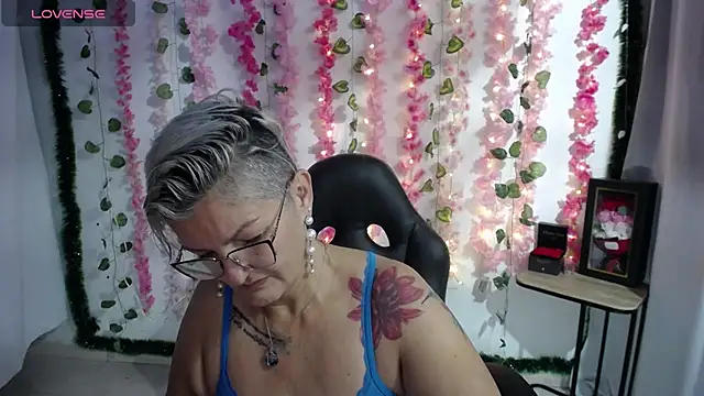bety-cum2 online show from February 13, 2025, 8:38 am