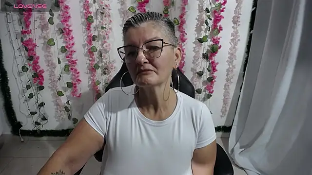 bety-cum2 online show from February 6, 2025, 10:47 am