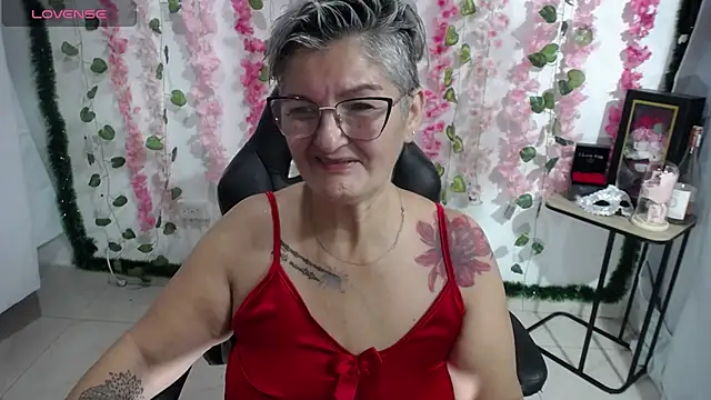 bety-cum2 online show from March 4, 2025, 9:29 am