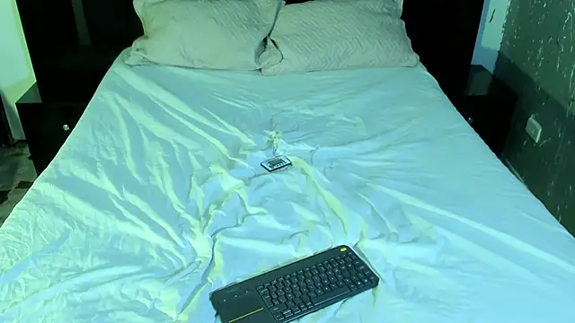 AndyWiilliams online show from January 5, 2025, 2:17 am