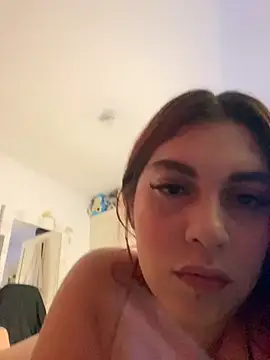 Snapshot of Kaarol69 chatting on November 7, 2025, 1:10 am Kaarol69 online show from November 7, 2025, 1:10 am