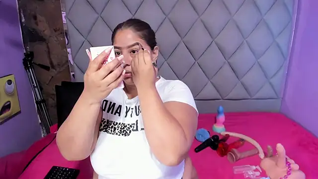 Snapshot of Luci_SexDeep chatting on September 26, 2025, 3:02 am Luci SexDeep online show from September 26, 2025, 3:02 am