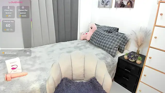 McAngel grace online show from September 25, 2025, 1:33 am