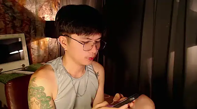 Sexy Handsome Drex online show from February 15, 2025, 7:49 am