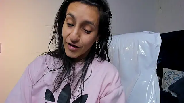 lauren fit online show from February 4, 2026, 11:38 am