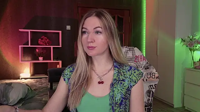 Hello Lisha online show from November 21, 2025, 8:13 am