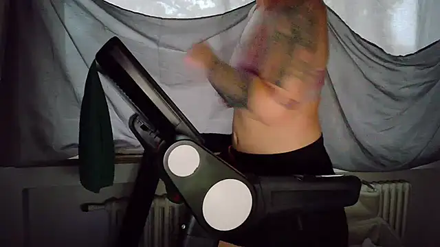 wetgerman 2 online show from November 7, 2025, 6:29 am