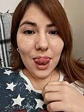 Snapshot of mady_gigi chatting on February 12, 2025, 8:50 pm mady gigi online show from February 12, 2025, 8:50 pm