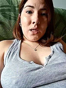 Snapshot of mady_gigi chatting on February 12, 2025, 11:29 am mady gigi online show from February 12, 2025, 11:29 am