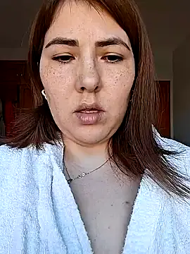Snapshot of mady_gigi chatting on February 26, 2025, 2:27 pm mady gigi online show from February 26, 2025, 2:27 pm