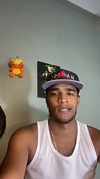 Snapshot of Bigcock_21cm_ chatting on November 12, 2025, 9:18 pm Bigcock 21cm online show from November 12, 2025, 9:18 pm