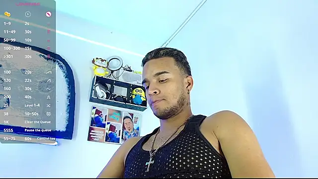 Bigcock 21cm  online show from January 27, 2025, 9:55 pm