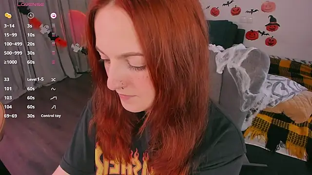 Snapshot of Alice_CutePerv chatting on October 28, 2025, 4:06 pm Alice CutePerv online show from October 28, 2025, 4:06 pm