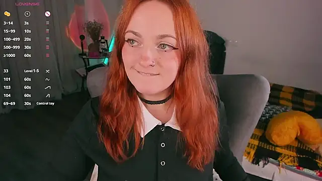 Snapshot of Alice_CutePerv chatting on October 9, 2025, 1:50 am Alice CutePerv online show from October 9, 2025, 1:50 am