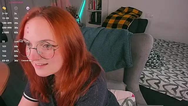 Snapshot of Alice_CutePerv chatting on September 28, 2025, 10:17 pm Alice CutePerv online show from September 28, 2025, 10:17 pm