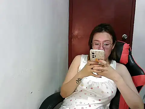 crizzybel online show from February 15, 2025, 9:17 pm