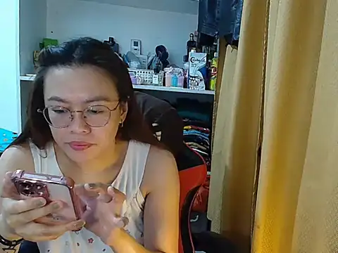 crizzybel online show from February 12, 2026, 12:32 am