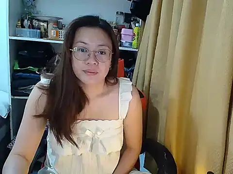 crizzybel online show from April 2, 2026, 6:03 pm