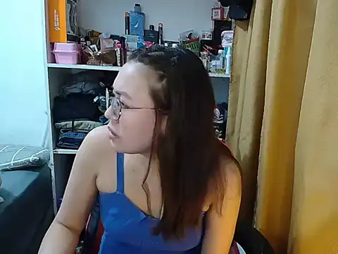 crizzybel online show from December 17, 2025, 6:18 am