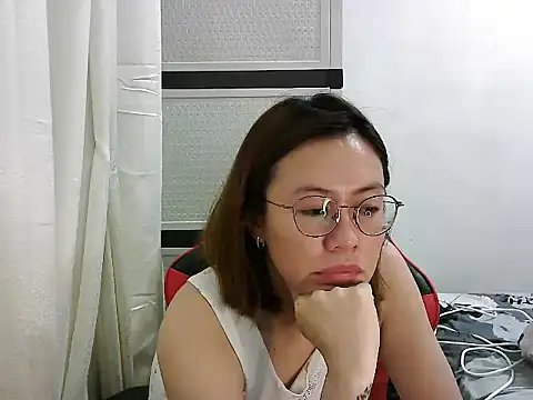 crizzybel online show from March 7, 2025, 6:24 am