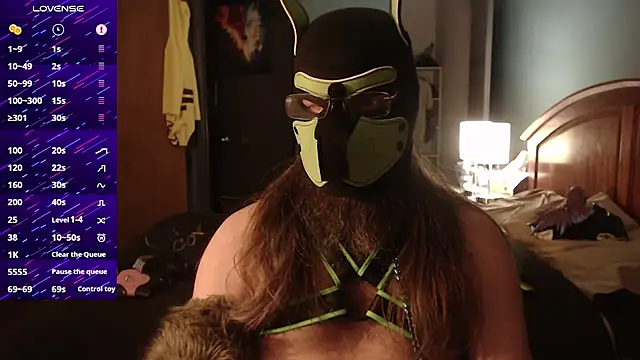 kinkywolf429 online show from October 7, 2025, 6:36 am