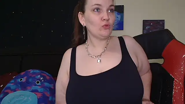 Snapshot of ToxicLilly chatting on October 25, 2025, 7:07 am ToxicLilly online show from October 25, 2025, 7:07 am