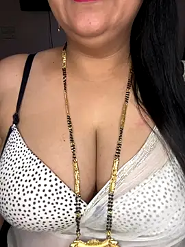 Snapshot of Zoya_Varma004 chatting on October 12, 2025, 6:59 am Zoya Varma004 online show from October 12, 2025, 6:59 am