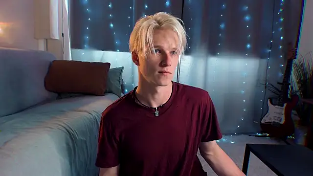 Snapshot of Breston_Sweet chatting on July 15, 2026, 7:48 am Breston Sweet online show from July 15, 2026, 7:48 am
