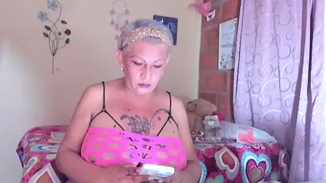 zafiro sex  online show from February 23, 2025, 12:19 am