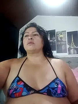 Keyla01  online show from April 11, 2026, 5:04 am