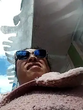 Snapshot of Keyla01_ chatting on January 8, 2026, 5:52 pm Keyla01 online show from January 8, 2026, 5:52 pm