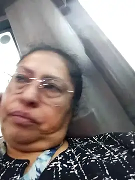 Snapshot of Keyla01_ chatting on December 4, 2025, 10:58 am Keyla01 online show from December 4, 2025, 10:58 am