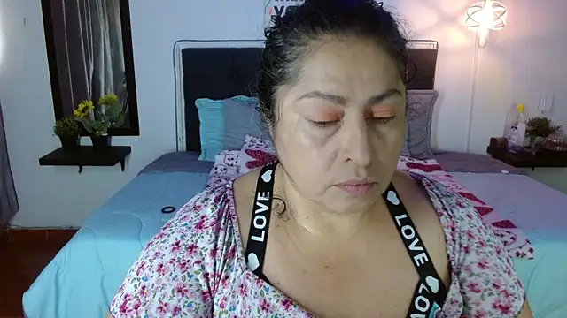 Snapshot of Keyla01_ chatting on January 14, 2026, 4:43 pm Keyla01 online show from January 14, 2026, 4:43 pm