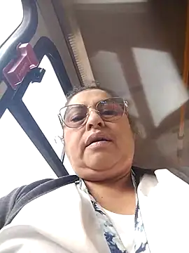 Snapshot of Keyla01_ chatting on November 3, 2025, 11:47 am Keyla01 online show from November 3, 2025, 11:47 am