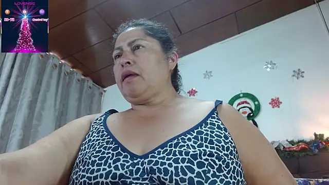 Snapshot of Keyla01_ chatting on December 16, 2025, 4:00 pm Keyla01 online show from December 16, 2025, 4:00 pm