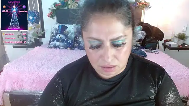 Snapshot of Keyla01_ chatting on December 20, 2025, 9:39 pm Keyla01 online show from December 20, 2025, 9:39 pm