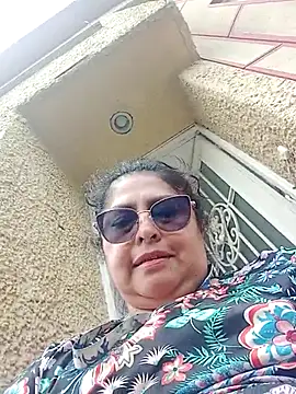 Keyla01  online show from February 5, 2026, 6:04 pm