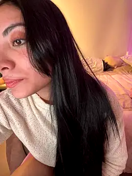 martiiaciar online show from September 24, 2025, 2:18 am