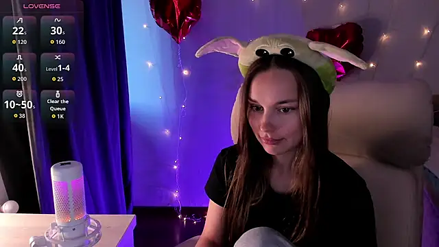 AliceOrlova online show from May 17, 2026, 4:51 pm