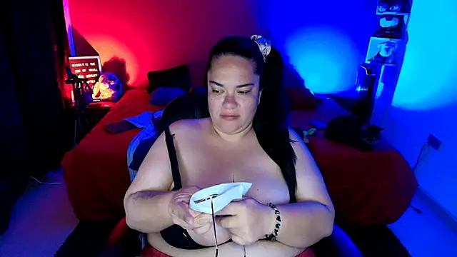 Snapshot of lulubigtitts1 chatting on October 15, 2025, 12:53 am lulubigtitts1 online show from October 15, 2025, 12:53 am